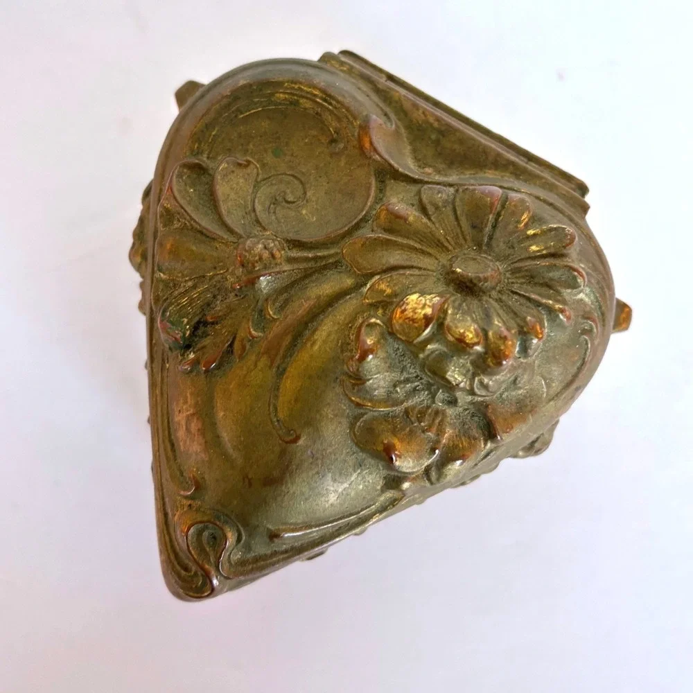 Vtg Antique Heart Shape Trinket Box‎ 24K Plate Ornate Floral Art Nouveau Lined